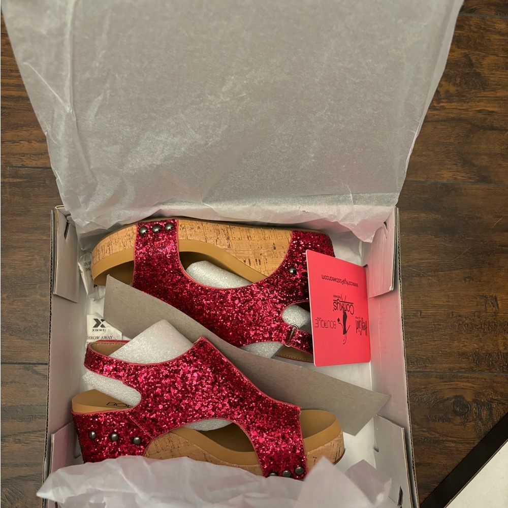 Corky’s size 6